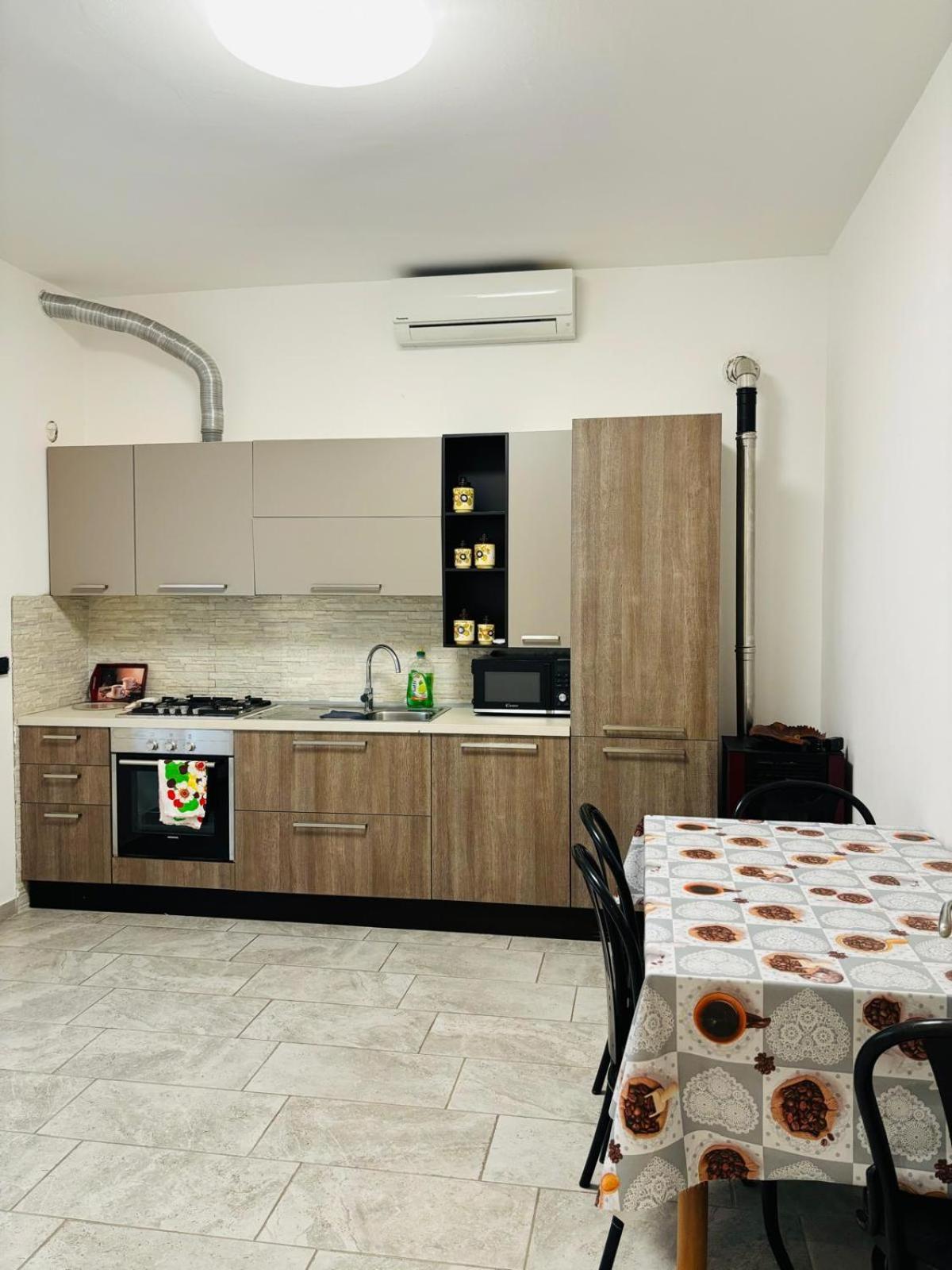 Milky'S House Villa Isola del Cantone Exterior photo
